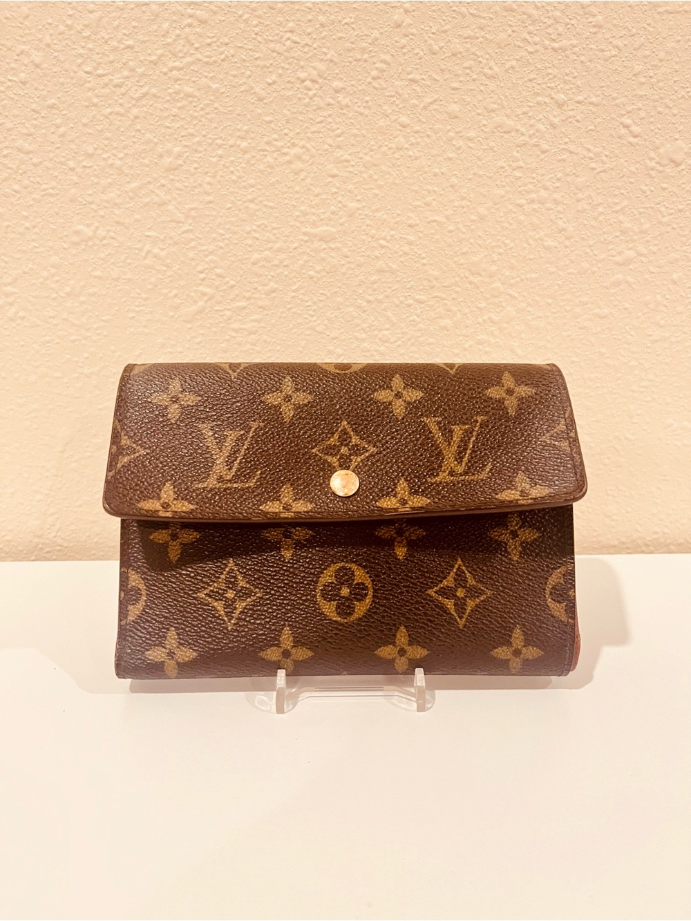 Louis Vuitton Monogram Canvas Trifold Wallet in Brown